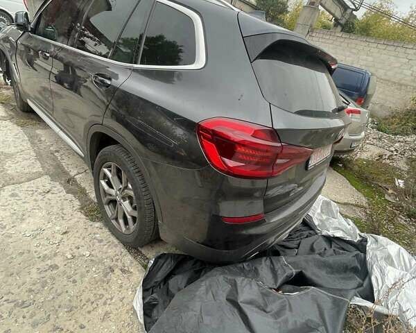 БМВ Х3 2019 в Кропивницком (Кировограде) на Automoto.ua Черный БМВ Х3, объемом двигателя 2.99 л и пробегом 257 тыс. км за 15000 $, фото 8 на Automoto.ua