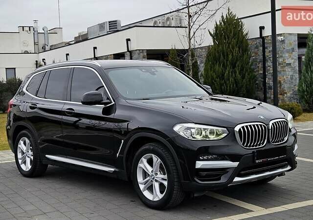 Чорний БМВ Х3, об'ємом двигуна 2 л та пробігом 187 тис. км за 25499 $, фото 9 на Automoto.ua