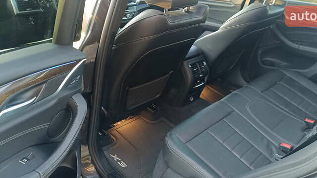 Чорний БМВ Х3, об'ємом двигуна 2 л та пробігом 78 тис. км за 28000 $, фото 10 на Automoto.ua