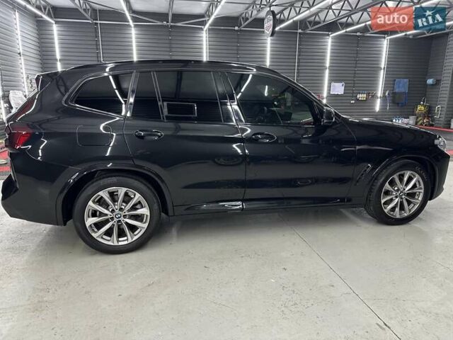 Черный БМВ Х3, объемом двигателя 2 л и пробегом 116 тыс. км за 32900 $, фото 7 на Automoto.ua