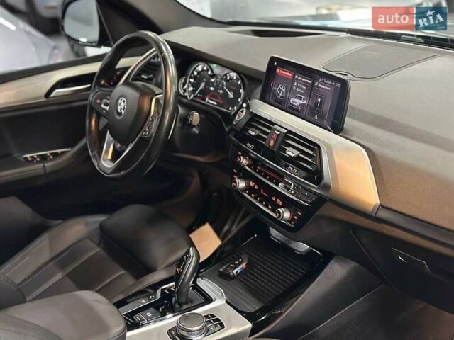 Черный БМВ Х3, объемом двигателя 2 л и пробегом 76 тыс. км за 24999 $, фото 23 на Automoto.ua