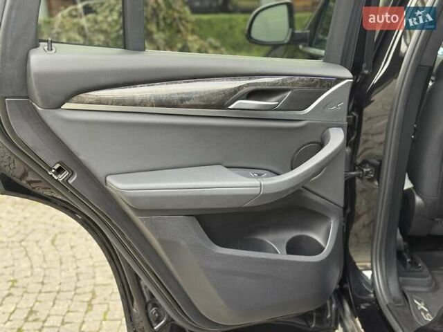 Чорний БМВ Х3, об'ємом двигуна 2 л та пробігом 121 тис. км за 27700 $, фото 72 на Automoto.ua