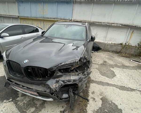 БМВ Х3 2019 в Кропивницком (Кировограде) на Automoto.ua Черный БМВ Х3, объемом двигателя 2.99 л и пробегом 257 тыс. км за 15000 $, фото 2 на Automoto.ua
