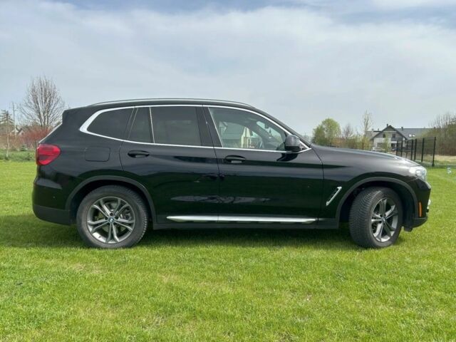 Чорний БМВ Х3, об'ємом двигуна 2 л та пробігом 73 тис. км за 16300 $, фото 4 на Automoto.ua