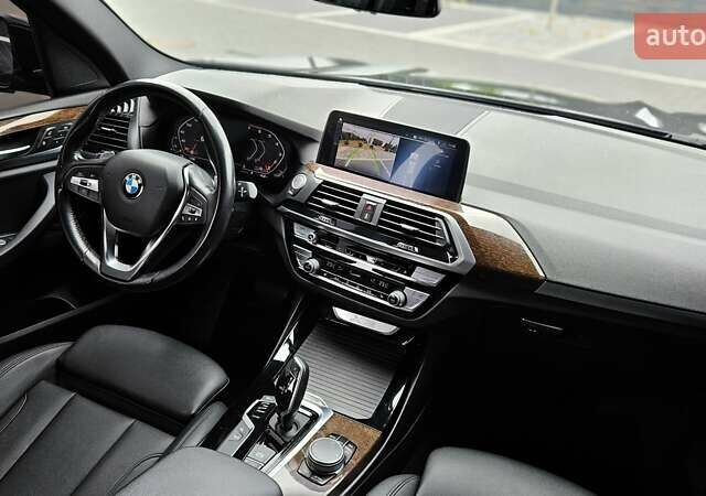 Чорний БМВ Х3, об'ємом двигуна 2 л та пробігом 187 тис. км за 25499 $, фото 73 на Automoto.ua
