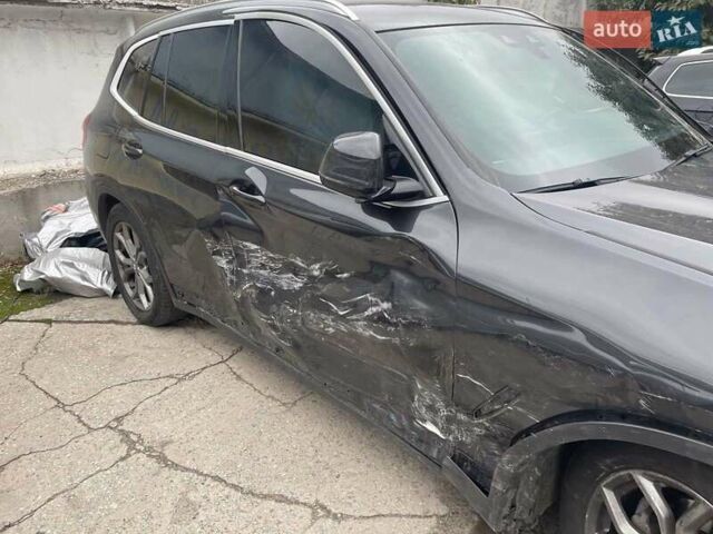 БМВ Х3 2019 в Кропивницком (Кировограде) на Automoto.ua Черный БМВ Х3, объемом двигателя 2.99 л и пробегом 257 тыс. км за 15000 $, фото 3 на Automoto.ua
