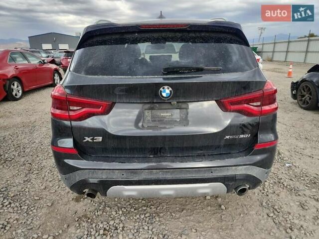 Чорний БМВ Х3, об'ємом двигуна 2 л та пробігом 47 тис. км за 8900 $, фото 5 на Automoto.ua