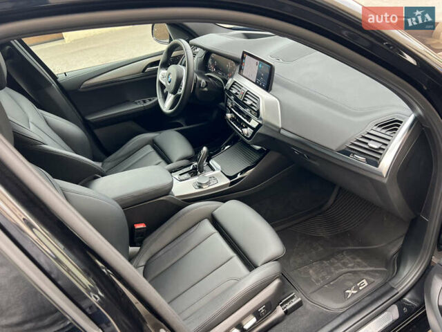 Чорний БМВ Х3, об'ємом двигуна 3 л та пробігом 48 тис. км за 42500 $, фото 24 на Automoto.ua