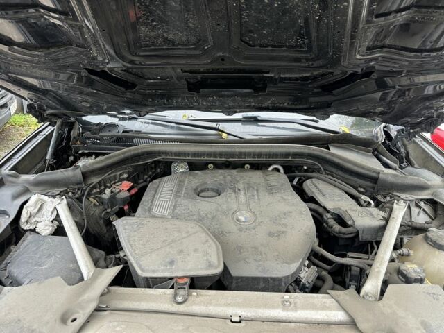 Черный БМВ Х3, объемом двигателя 2 л и пробегом 113 тыс. км за 15000 $, фото 5 на Automoto.ua