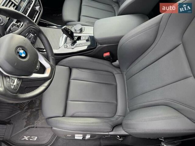 Чорний БМВ Х3, об'ємом двигуна 2 л та пробігом 121 тис. км за 27700 $, фото 59 на Automoto.ua