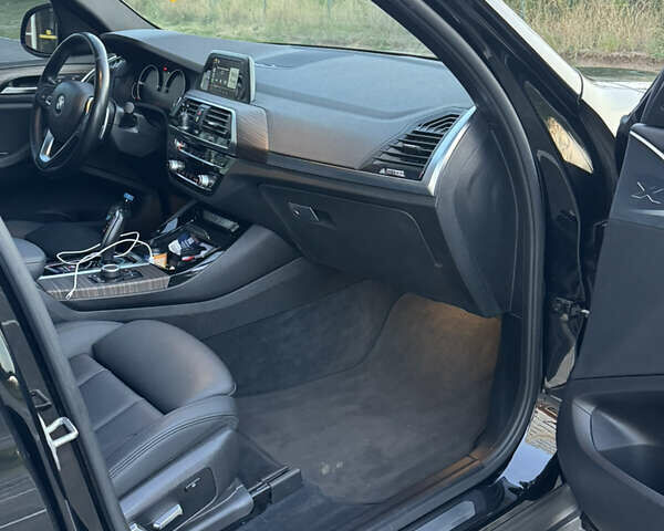 Черный БМВ Х3, объемом двигателя 2 л и пробегом 81 тыс. км за 27000 $, фото 11 на Automoto.ua