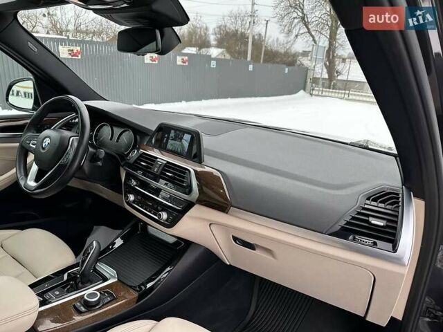 Черный БМВ Х3, объемом двигателя 2 л и пробегом 171 тыс. км за 23500 $, фото 27 на Automoto.ua