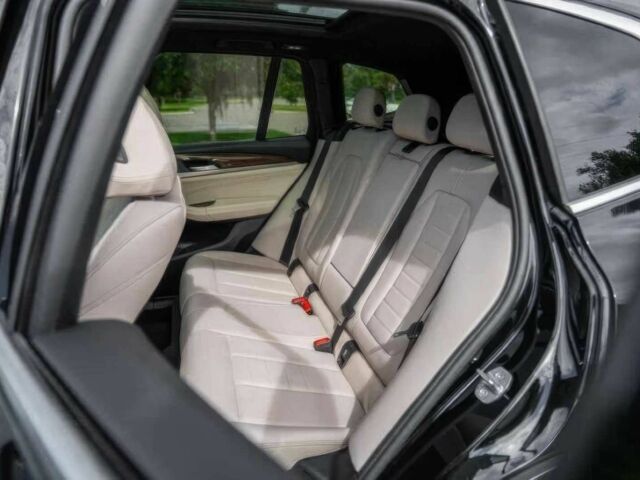 Чорний БМВ Х3, об'ємом двигуна 2 л та пробігом 30 тис. км за 11000 $, фото 10 на Automoto.ua