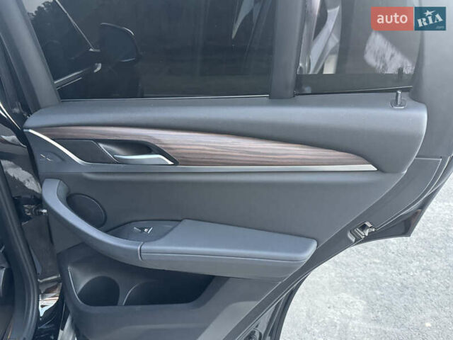 Черный БМВ Х3, объемом двигателя 2 л и пробегом 81 тыс. км за 27000 $, фото 15 на Automoto.ua