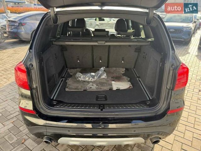 Чорний БМВ Х3, об'ємом двигуна 2 л та пробігом 261 тис. км за 17600 $, фото 9 на Automoto.ua