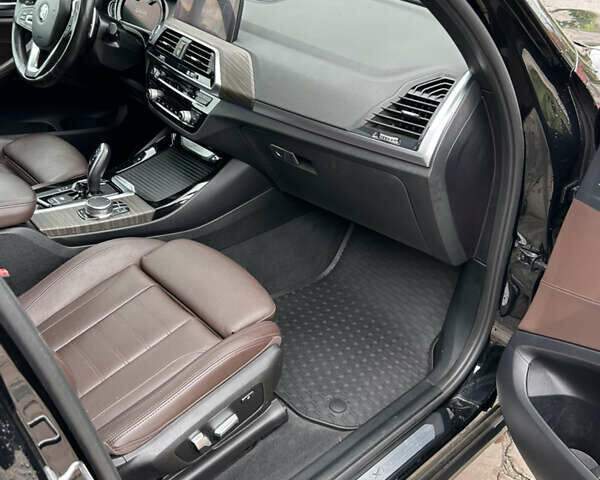 Черный БМВ Х3, объемом двигателя 2 л и пробегом 206 тыс. км за 25250 $, фото 23 на Automoto.ua