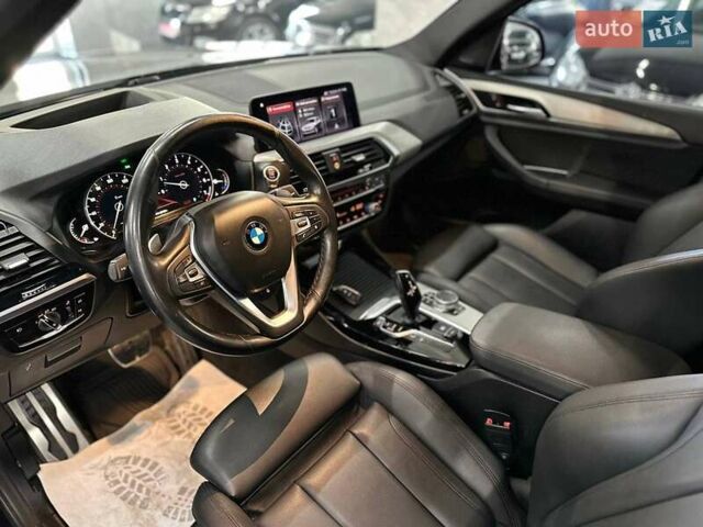 Черный БМВ Х3, объемом двигателя 2 л и пробегом 76 тыс. км за 24999 $, фото 10 на Automoto.ua