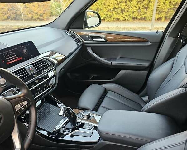 Чорний БМВ Х3, об'ємом двигуна 2 л та пробігом 99 тис. км за 25900 $, фото 14 на Automoto.ua