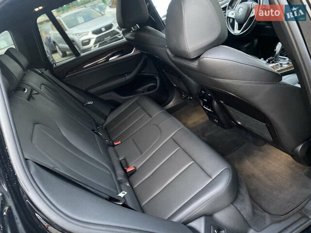 Чорний БМВ Х3, об'ємом двигуна 2 л та пробігом 146 тис. км за 27000 $, фото 29 на Automoto.ua