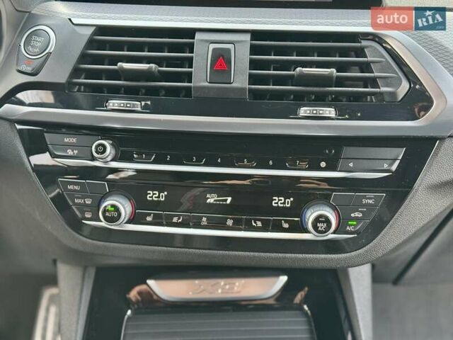 Черный БМВ Х3, объемом двигателя 2 л и пробегом 90 тыс. км за 38900 $, фото 57 на Automoto.ua