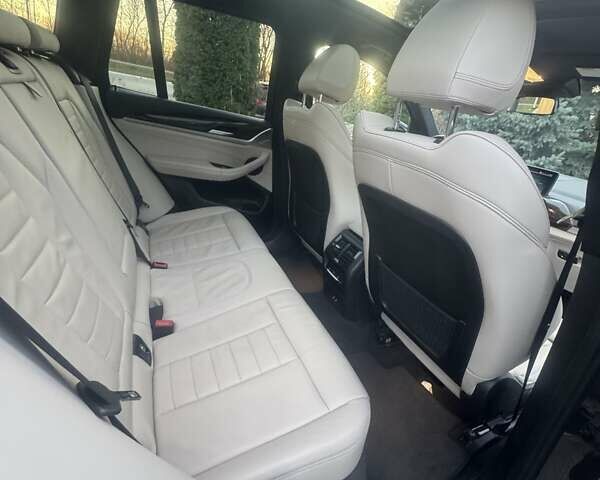Чорний БМВ Х3, об'ємом двигуна 2 л та пробігом 144 тис. км за 39800 $, фото 13 на Automoto.ua