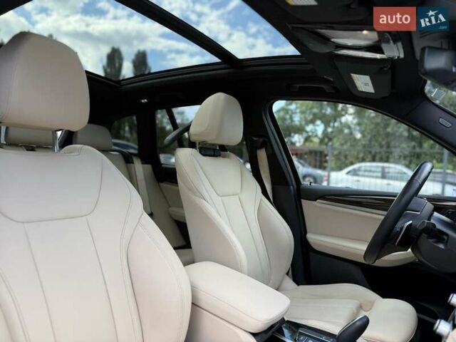 Черный БМВ Х3, объемом двигателя 2 л и пробегом 80 тыс. км за 32900 $, фото 37 на Automoto.ua