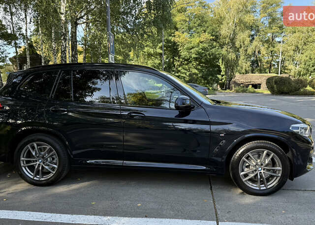 Чорний БМВ Х3, об'ємом двигуна 2 л та пробігом 33 тис. км за 38500 $, фото 6 на Automoto.ua