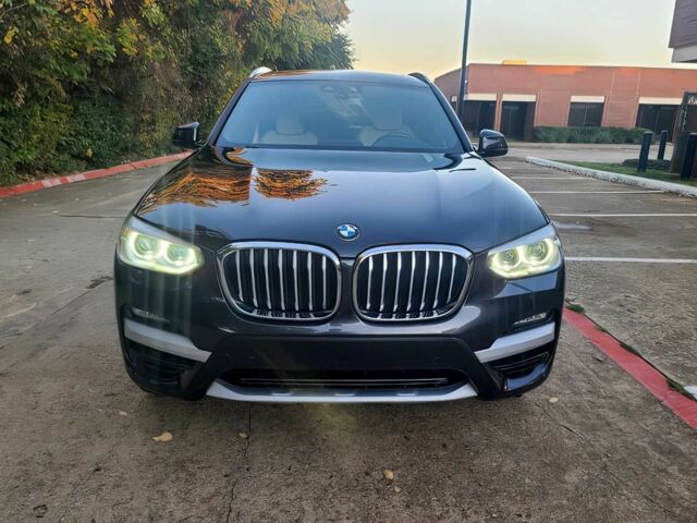 Черный БМВ Х3, объемом двигателя 2 л и пробегом 47 тыс. км за 10000 $, фото 1 на Automoto.ua