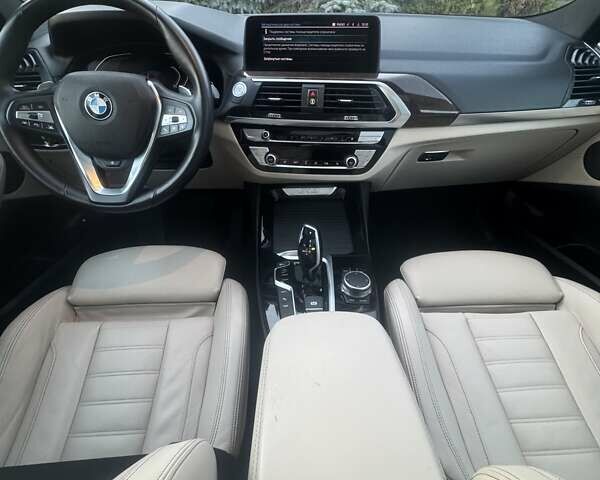 Чорний БМВ Х3, об'ємом двигуна 2 л та пробігом 144 тис. км за 39800 $, фото 7 на Automoto.ua