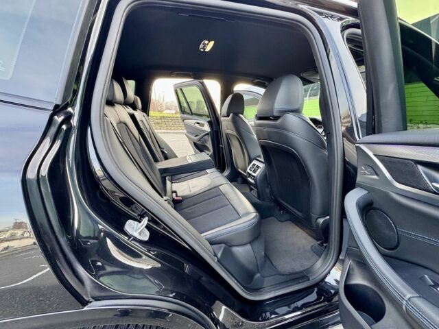 Чорний БМВ Х3, об'ємом двигуна 2 л та пробігом 90 тис. км за 38900 $, фото 10 на Automoto.ua