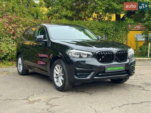 Чорний БМВ Х3, об'ємом двигуна 2 л та пробігом 115 тис. км за 29900 $, фото 2 на Automoto.ua