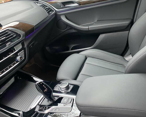 Черный БМВ Х3, объемом двигателя 2 л и пробегом 108 тыс. км за 27500 $, фото 15 на Automoto.ua