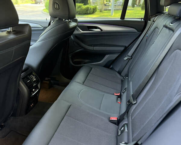 Чорний БМВ Х3, об'ємом двигуна 2 л та пробігом 33 тис. км за 38500 $, фото 23 на Automoto.ua