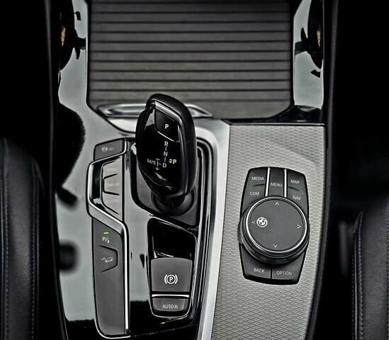 Чорний БМВ Х3, об'ємом двигуна 2 л та пробігом 127 тис. км за 36550 $, фото 12 на Automoto.ua