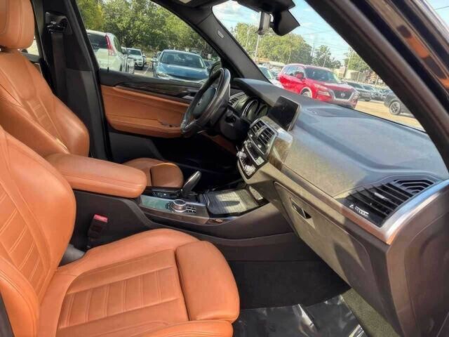 Чорний БМВ Х3, об'ємом двигуна 2 л та пробігом 32 тис. км за 11525 $, фото 8 на Automoto.ua