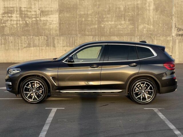 Черный БМВ Х3, объемом двигателя 2 л и пробегом 140 тыс. км за 35500 $, фото 4 на Automoto.ua