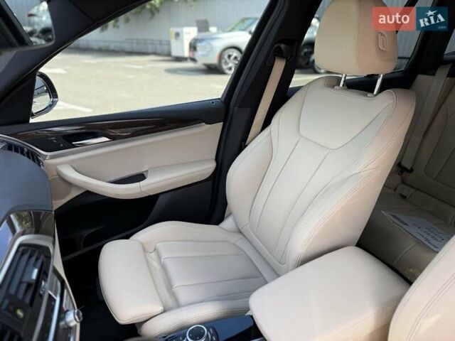 Черный БМВ Х3, объемом двигателя 2 л и пробегом 80 тыс. км за 32900 $, фото 27 на Automoto.ua