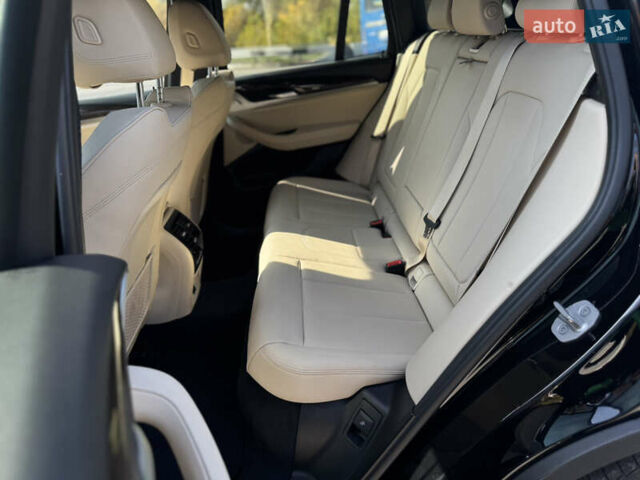 Черный БМВ Х3, объемом двигателя 2 л и пробегом 65 тыс. км за 28999 $, фото 22 на Automoto.ua