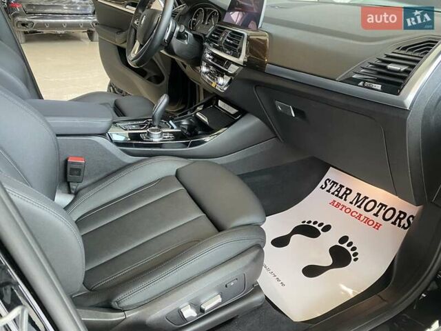 Чорний БМВ Х3, об'ємом двигуна 2 л та пробігом 48 тис. км за 34900 $, фото 30 на Automoto.ua