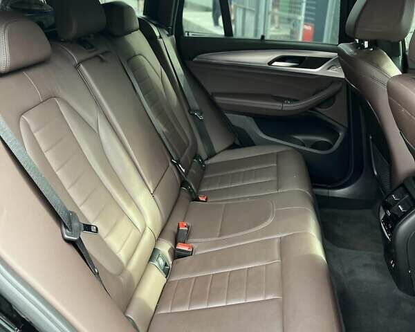 Черный БМВ Х3, объемом двигателя 2 л и пробегом 45 тыс. км за 37000 $, фото 25 на Automoto.ua