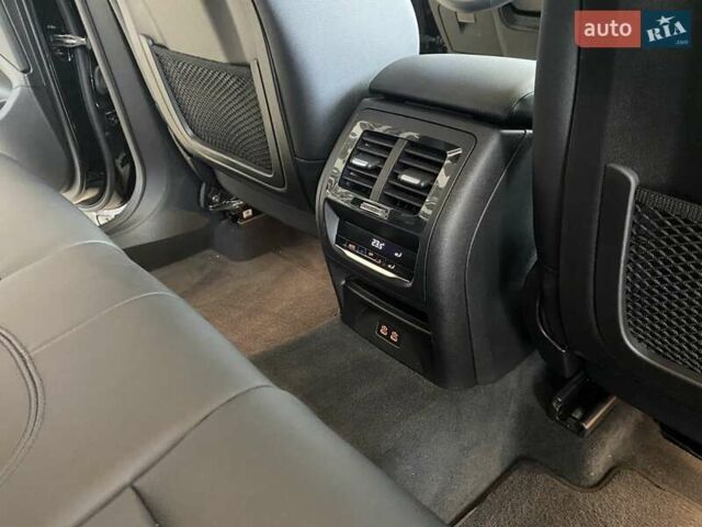 Чорний БМВ Х3, об'ємом двигуна 2 л та пробігом 48 тис. км за 34900 $, фото 33 на Automoto.ua