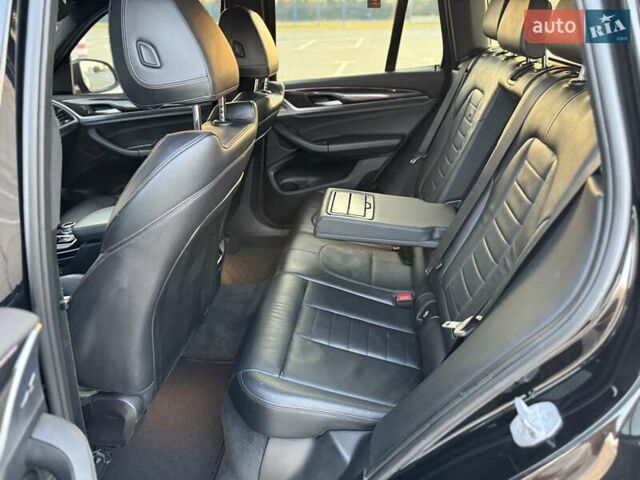 Чорний БМВ Х3, об'ємом двигуна 2 л та пробігом 59 тис. км за 37500 $, фото 28 на Automoto.ua