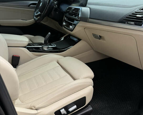 Черный БМВ Х3, объемом двигателя 2 л и пробегом 81 тыс. км за 35900 $, фото 18 на Automoto.ua