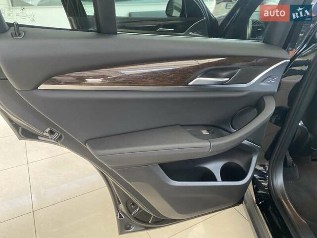 Чорний БМВ Х3, об'ємом двигуна 2 л та пробігом 48 тис. км за 34900 $, фото 37 на Automoto.ua