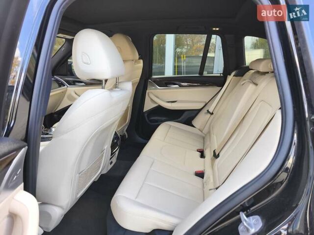 Чорний БМВ Х3, об'ємом двигуна 2 л та пробігом 82 тис. км за 32700 $, фото 16 на Automoto.ua