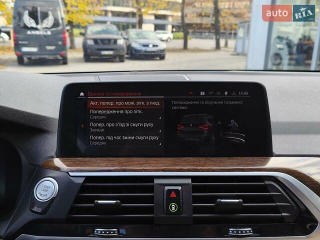 Чорний БМВ Х3, об'ємом двигуна 2 л та пробігом 82 тис. км за 32700 $, фото 35 на Automoto.ua