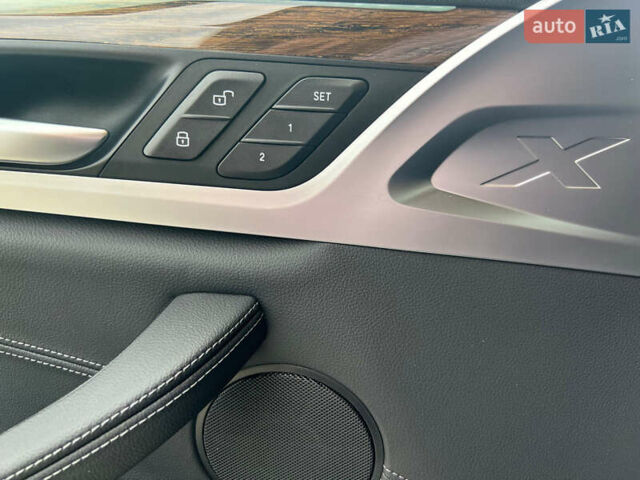 Черный БМВ Х3, объемом двигателя 2 л и пробегом 92 тыс. км за 43500 $, фото 9 на Automoto.ua