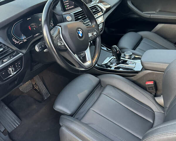 Черный БМВ Х3, объемом двигателя 2 л и пробегом 104 тыс. км за 34000 $, фото 13 на Automoto.ua