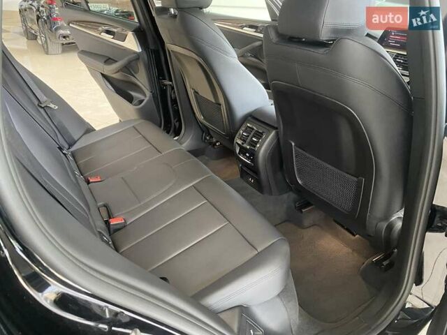 Чорний БМВ Х3, об'ємом двигуна 2 л та пробігом 48 тис. км за 34900 $, фото 32 на Automoto.ua