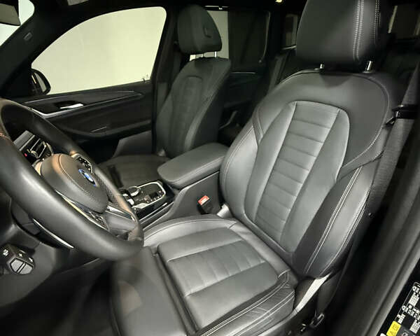 Черный БМВ Х3, объемом двигателя 2 л и пробегом 36 тыс. км за 51000 $, фото 27 на Automoto.ua